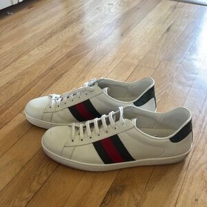 GUCCI SNEAKERS